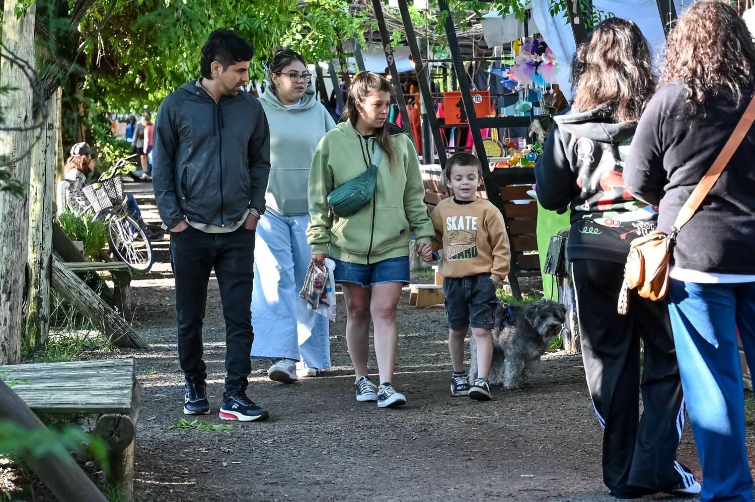 Fin de semana extra largo: Chascomús se destacó con una ocupación del 95% y una agenda que atrajo a miles de turistas
