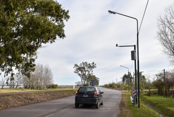 Ya se encuentran operativos los radares en el camino de circunvalación de la laguna