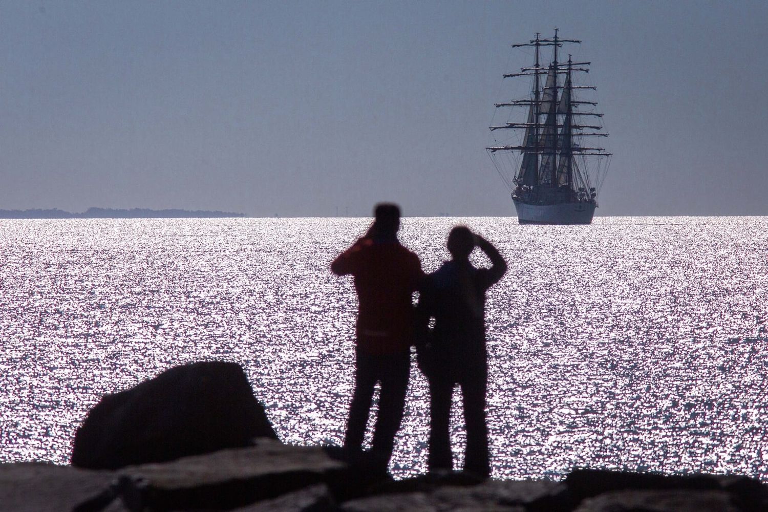 La Fragata Libertad llegó a las costas de Mar del Plata y se quedará hasta el domingo