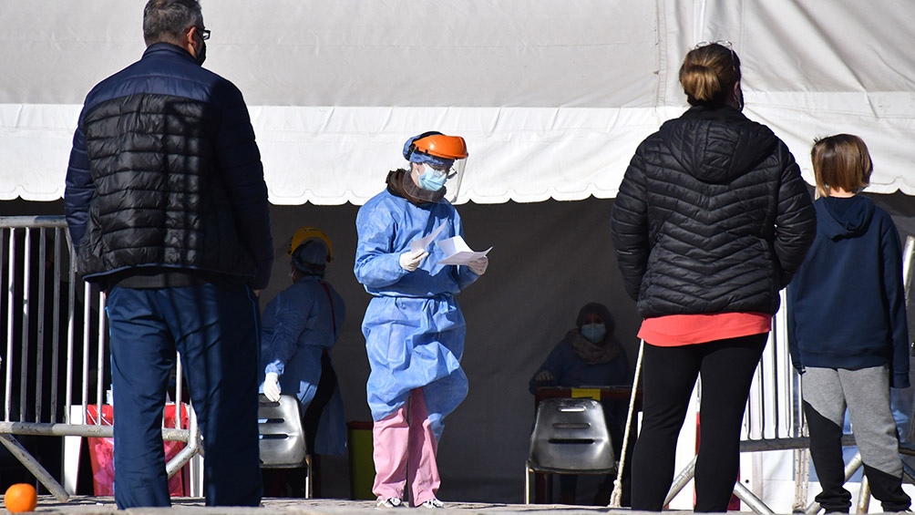 Córdoba: son más de 800 los aislados y 19 los casos de la variante Delta, pero aún sin circulación comunitaria