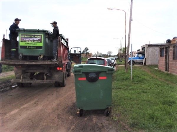 Se instalan nuevos contenedores en los barrios Escribano, el Obispado, Los Sauces, San Luis, La Concordia y 30 de Mayo