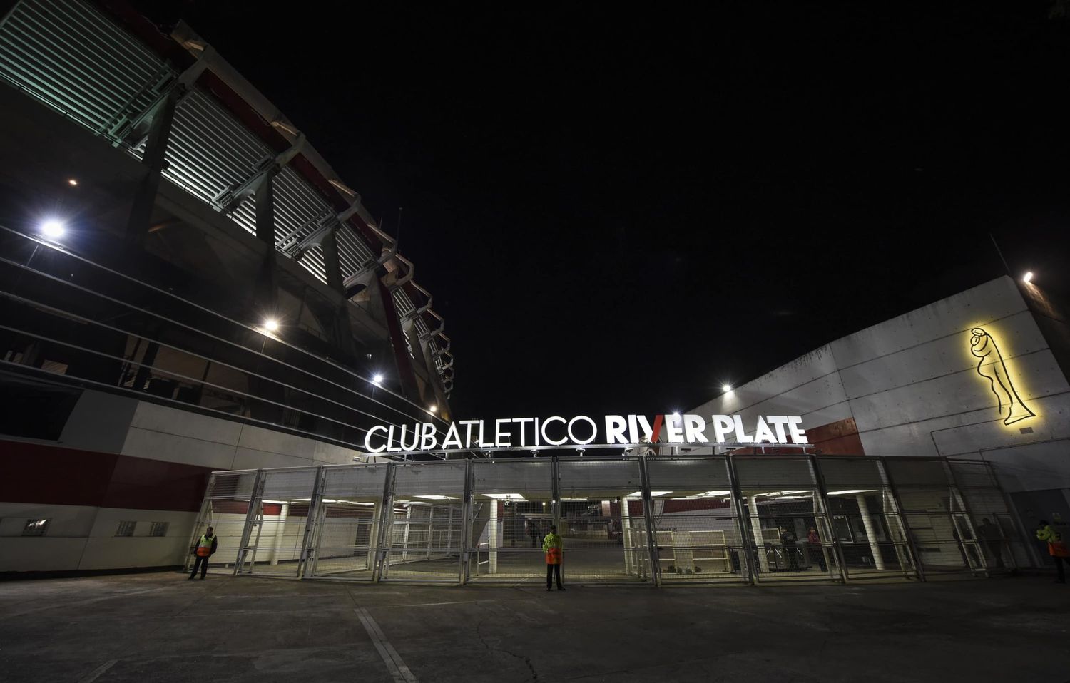 Vuelve el público al fútbol en octubre: se habilitó el regreso con un aforo del 50%