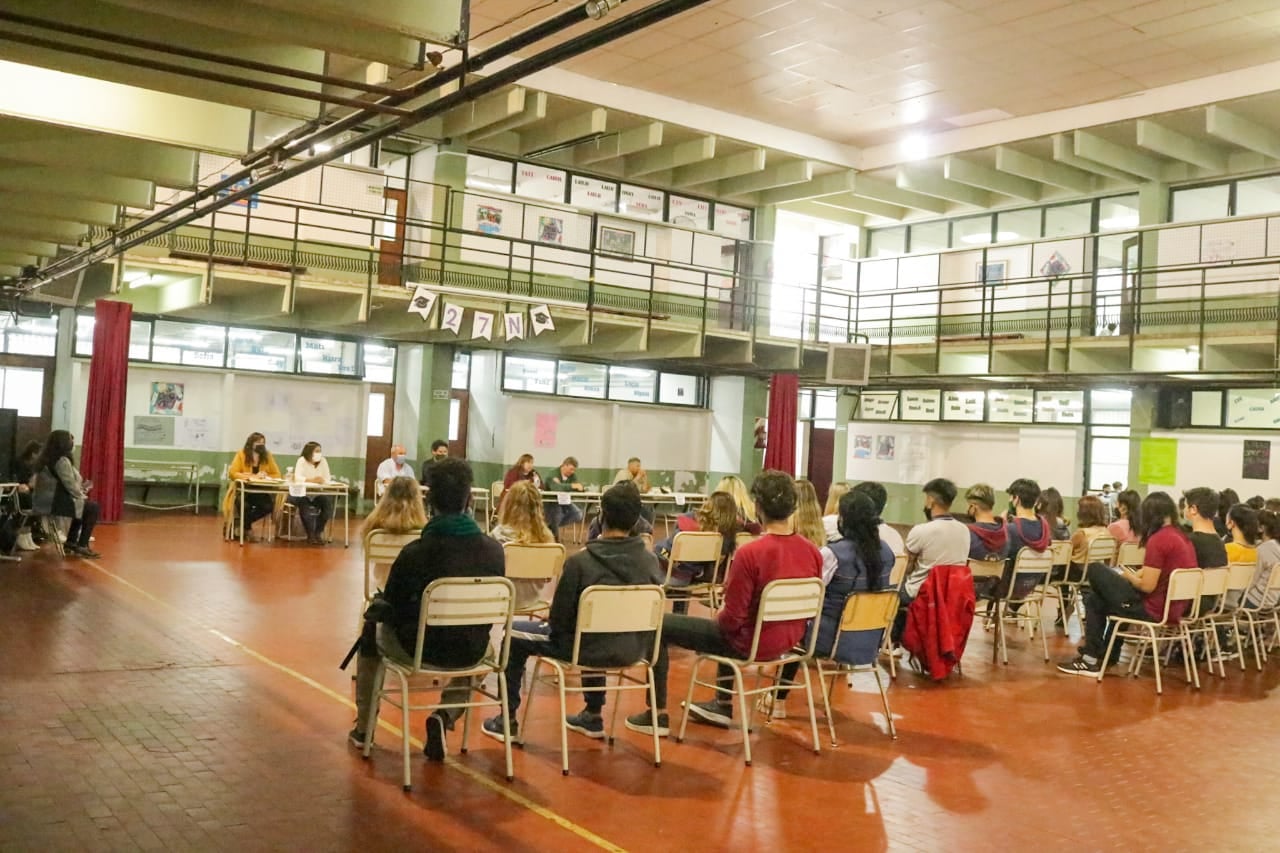 Debate de candidatos en escuelas secundarias de Ranchos en el marco del “Voto Joven”