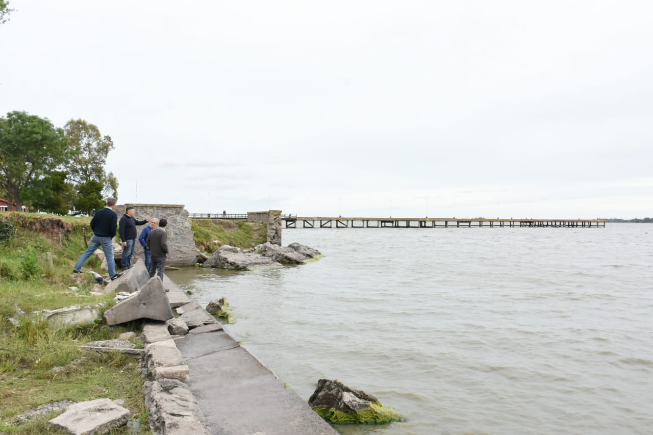 Subsecretario de Recursos Hídricos en Chascomús: “Analizamos las obras de protección de las márgenes de la laguna”