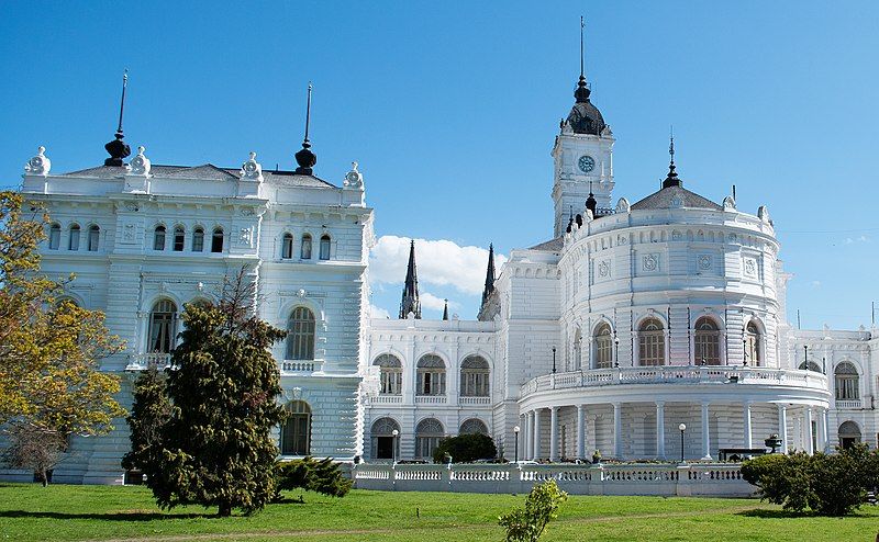 “Gestapo anti sindical”: Allanaron la municipalidad de La Plata