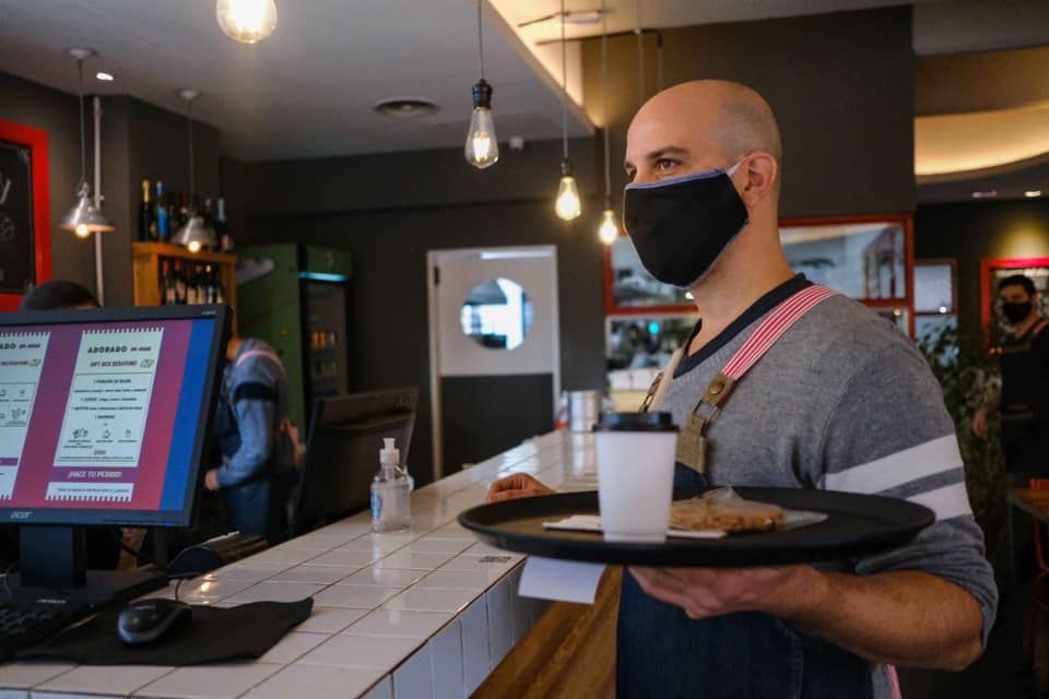 El pase sanitario ya rige en la provincia: cómo acreditar las vacunas y los detalles de su implementación