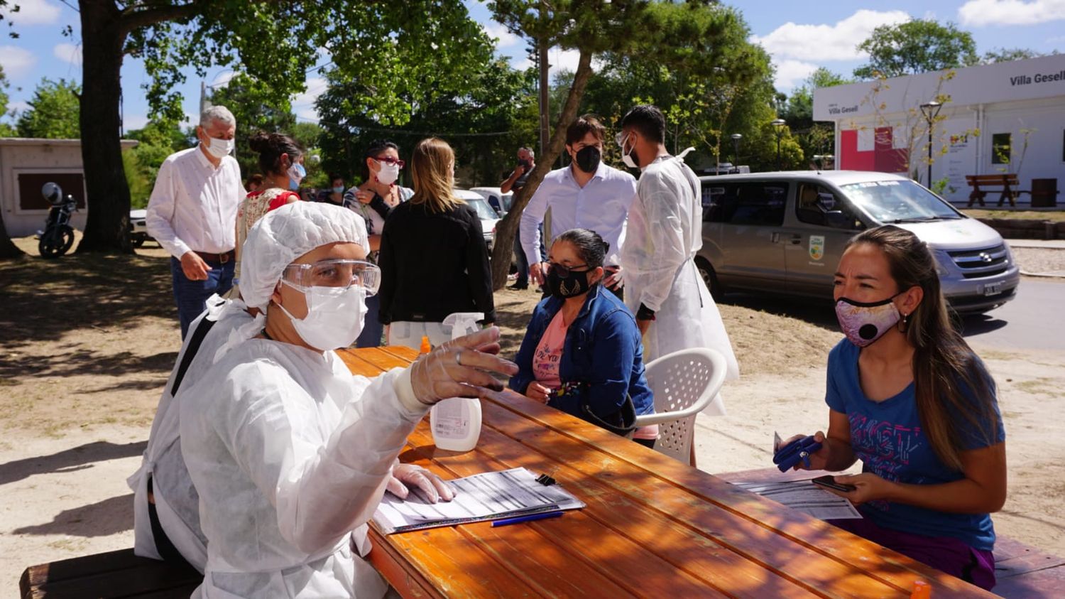 La Ómicron no da tregua en el interior y algunos municipios ya suspenden actividades