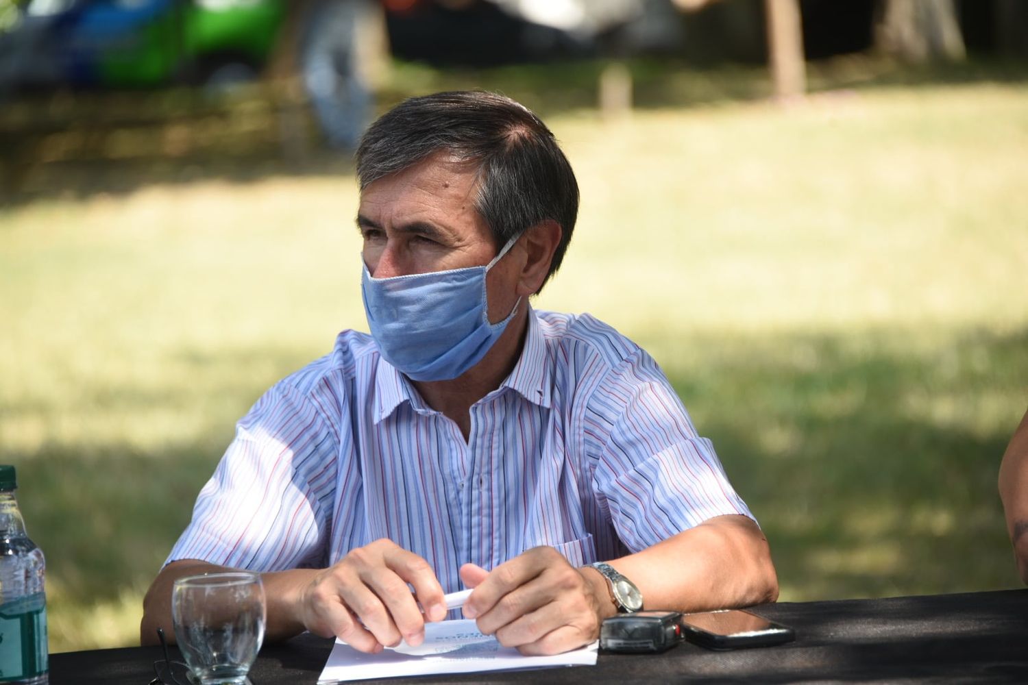 Lezama compra maquinarias para realizar las obras de alteo en caminos rurales