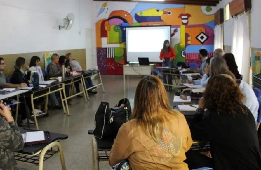 Educación: encuentro regional de inspectores en Pila para coordinar acciones del programa +ATR