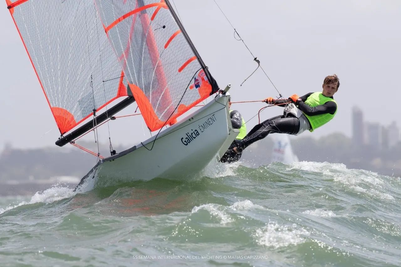 El chascomunense Franz Menzel y José Rother clasificaron al Mundial de la Clase 29er. que se disputará en Barcelona