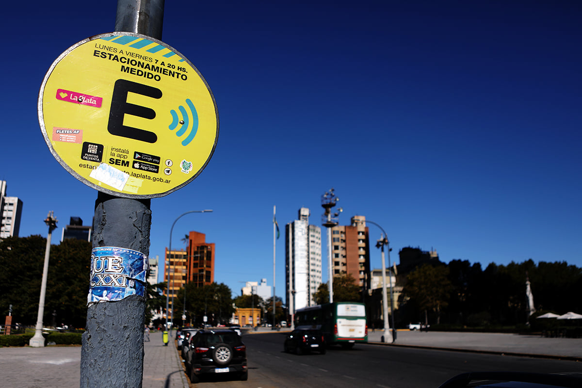 La UNLP desarrolló un nuevo sistema de estacionamiento que permite detectar los espacios libres
