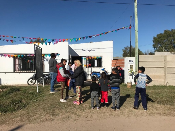 Se realizó la vacunación antigripal y de calendario en el San Cayetano y barrio San Nicolás