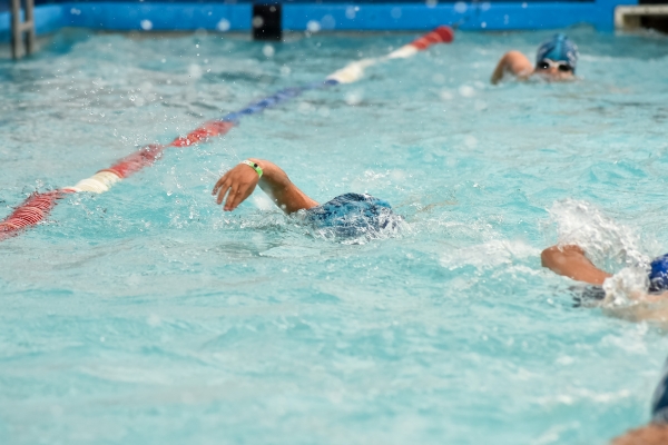 Con cupos completos comienzan las clases de la escuela municipal de natación