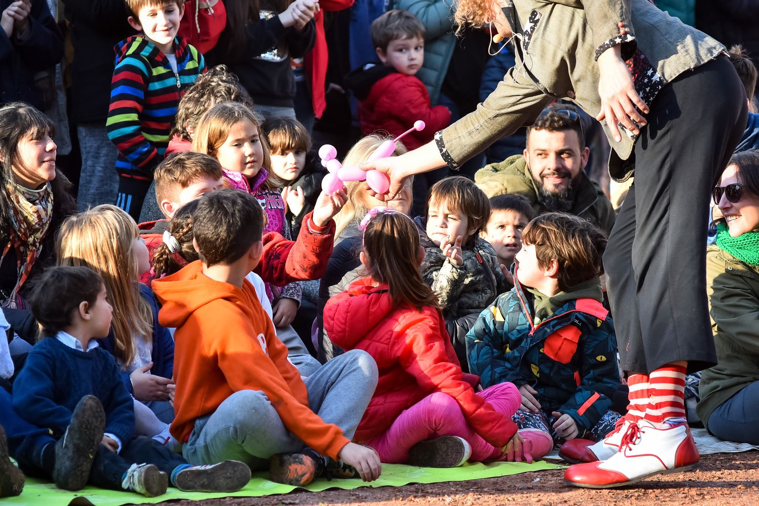 Sábado y domingo en Chascomús: bandas musicales, talleres para niños y clases abiertas en la Kermesse de la Estación