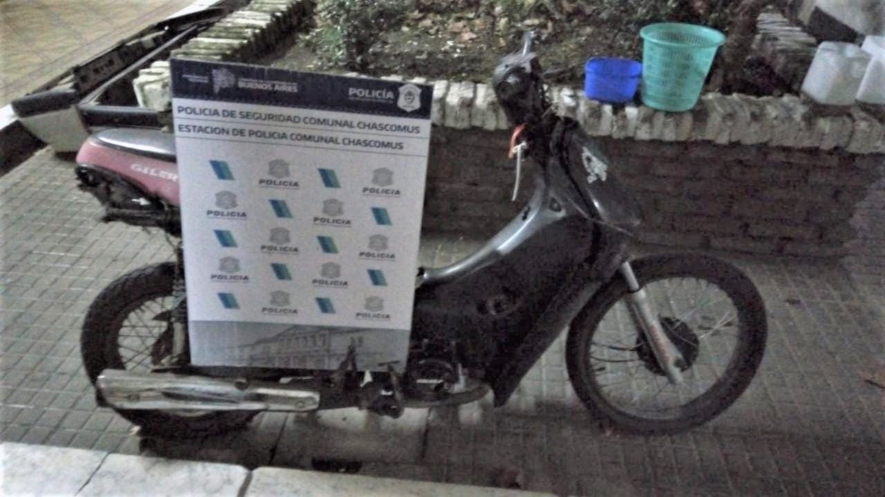 Pudo ser recuperado un motovehículo que había sido sustraído en el teatro Brazzola