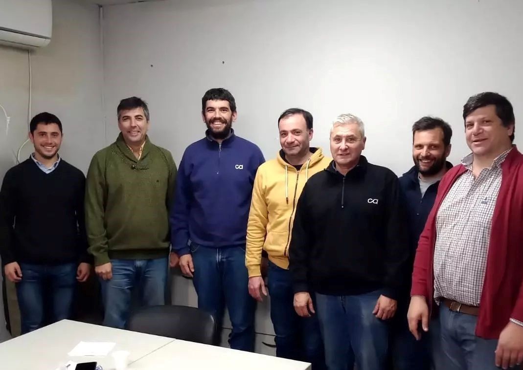 Concejales se reunieron con Camuzzi, tras reiterativos pedidos de atención al público en oficina comercial