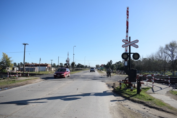 Tránsito vehicular interrumpido por 3 semanas: Trenes Argentinos comenzará obras  en el paso a nivel de avenida Juan Manuel de Rosas