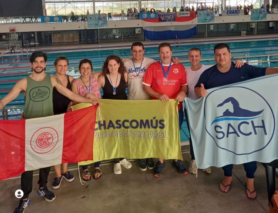 El equipo de Salvamento Acuático Chascomús cosechó medallas en la Copa Buenos Aires 2022