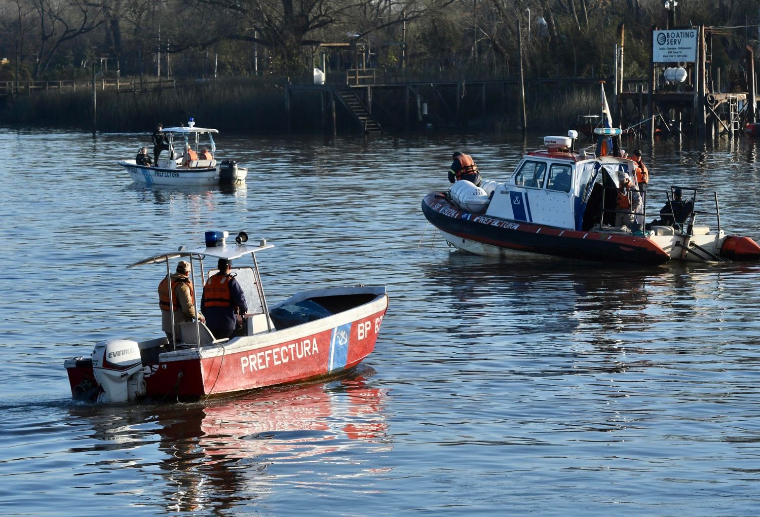 Tragedia en el Río Luján: volvían en bote de trabajar y una lancha les pasó por encima