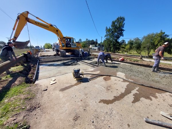Desarrollan trabajos en simultáneo con Trenes Argentinos en avenida Juan Manuel de Rosas