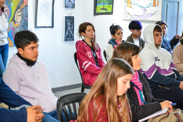 Jóvenes locales participarán este domingo del festival del “Día del Estudiante” en el Fuerte San Juan Bautista