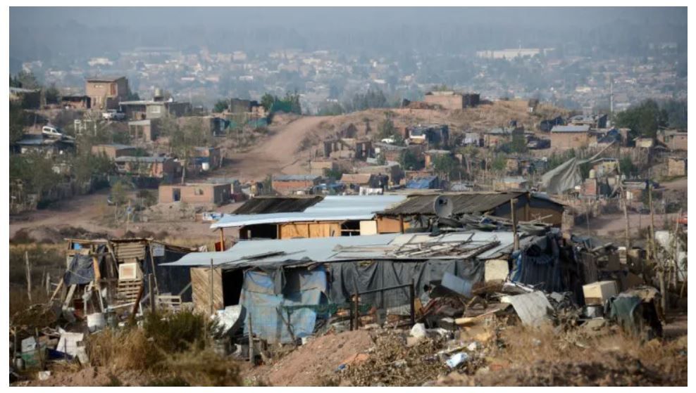 Datos del Indec: 36,5% de pobreza y 8,8% de indigencia, en el primer semestre del año