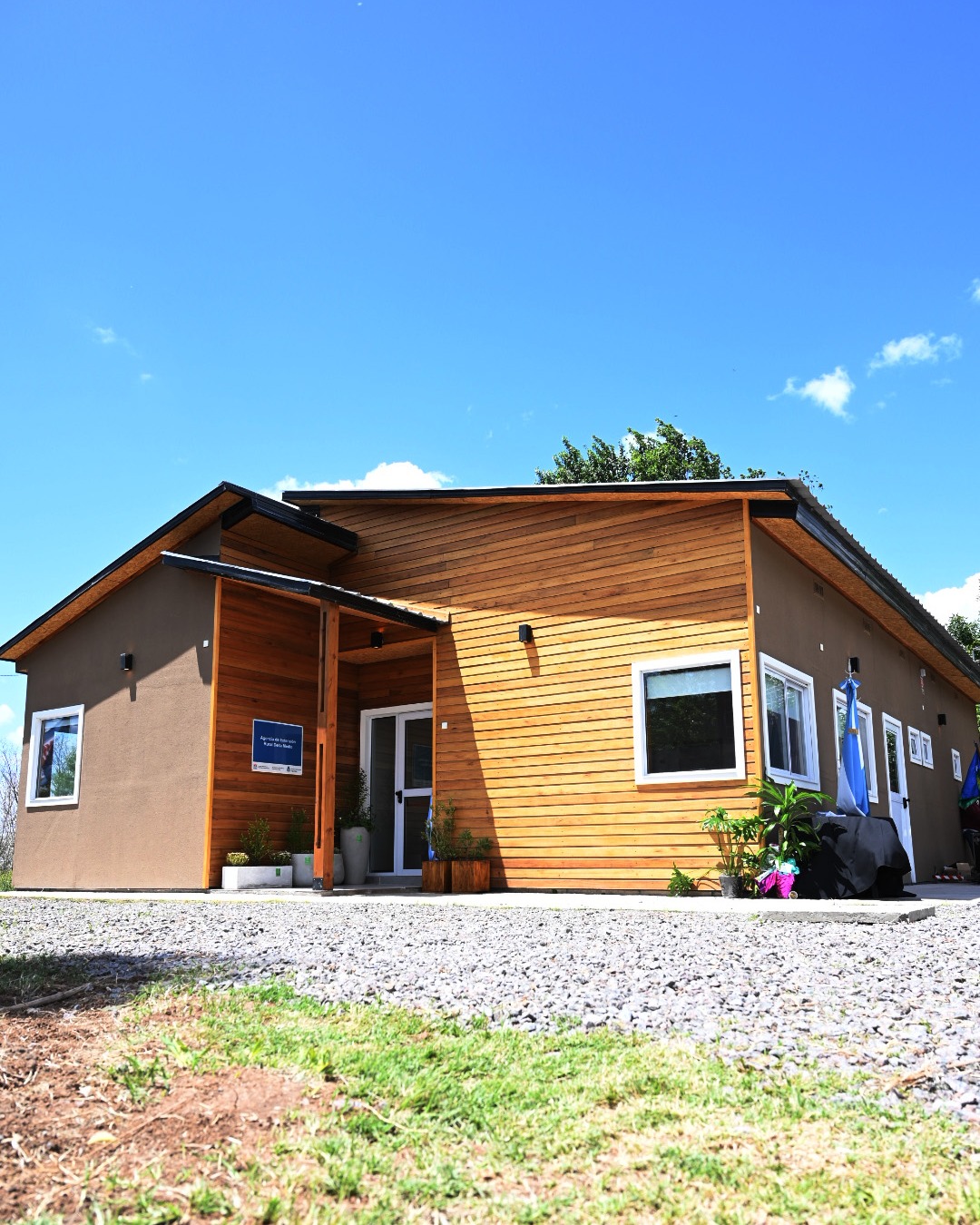 Baradero: El INTA inauguró la primera oficina autoconstruida en madera