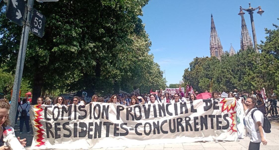 Salud: paro de residentes en toda la provincia con alto acatamiento y marcha en La Plata