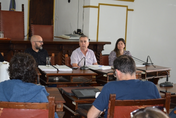 Funcionarios municipales informaron al concejo deliberante sobre el Presupuesto 2023