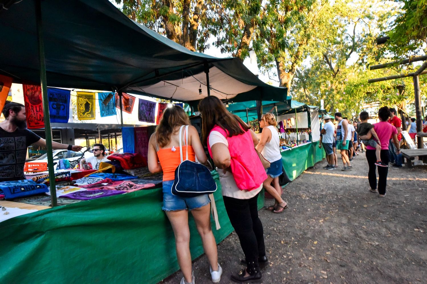 Habrá una plaza navideña con más de 30 puestos que ofrecerán productos locales