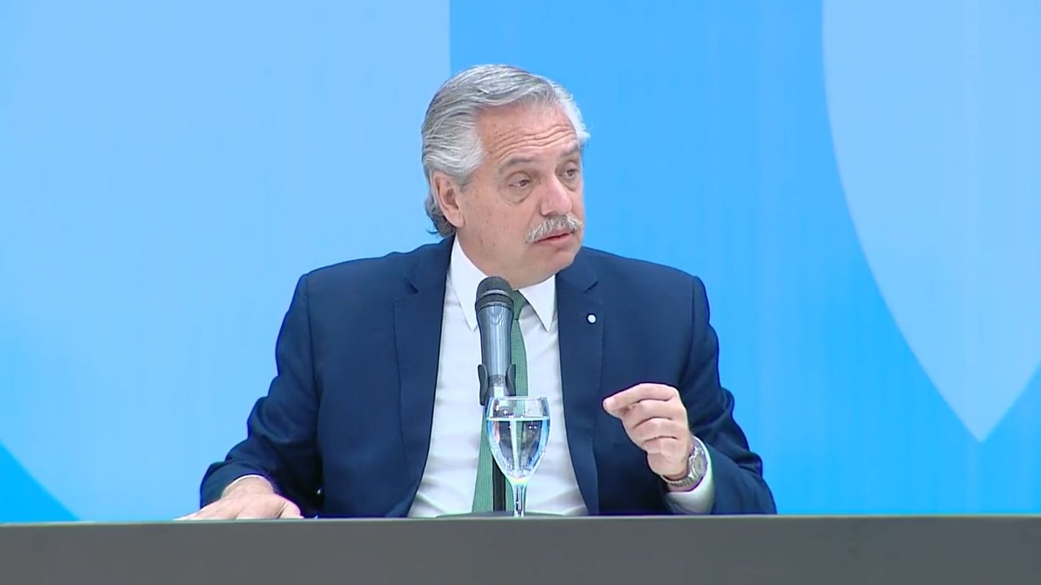 El Gobierno oficializó la decisión de pagar con bonos a la Ciudad tras cautelar de la Corte