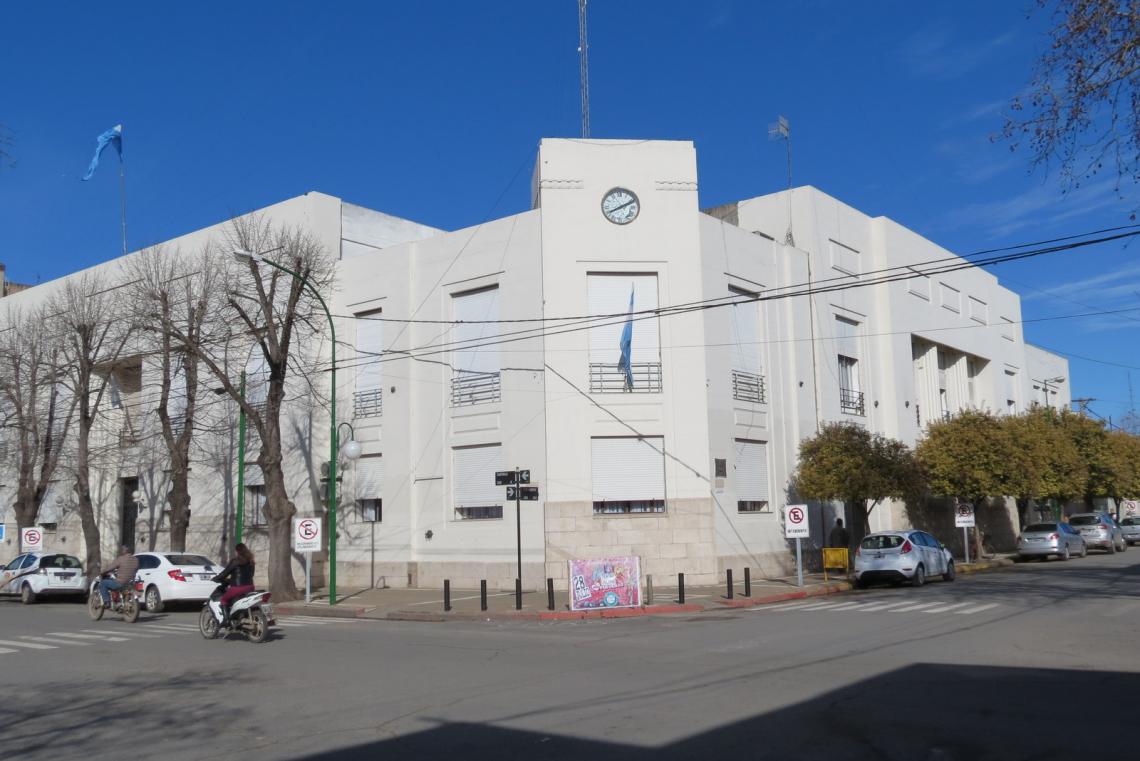 DOLORES ENTRE ELLOS: Municipios implementan bonos de fin de año para complementar aumentos