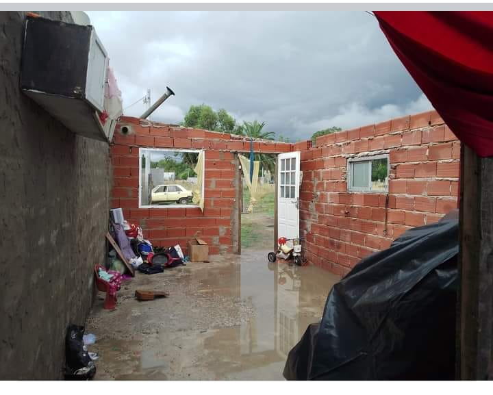 Voladura de techo de una vivienda en construcción del barrio El Porteño