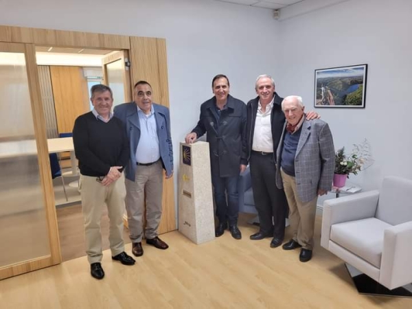 El intendente Javier Gastón continúa en su visita oficial en España
