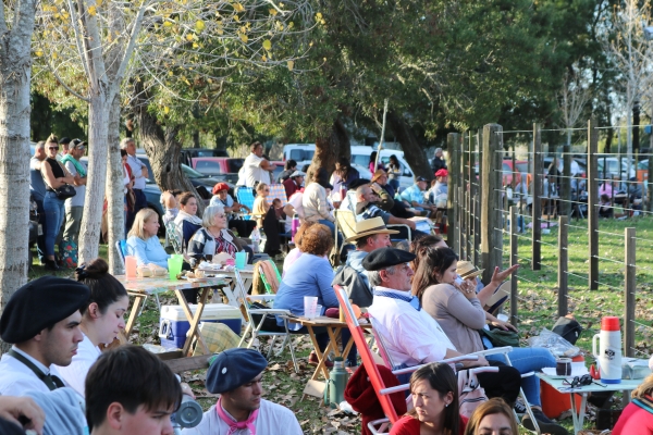 Buen marco de público en la fiesta criolla a beneficio de la Cooperadora del Hospital Municipal