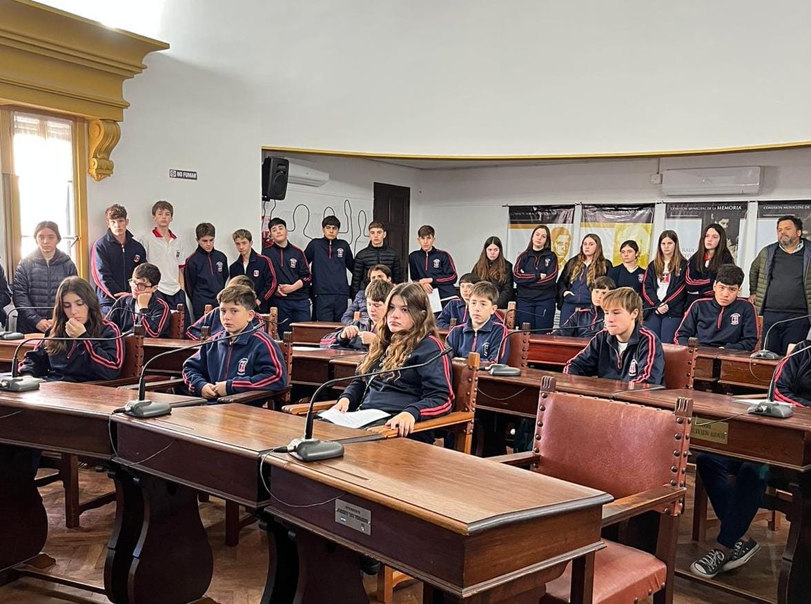 Alumnos del Instituto Corazón de María visitaron el Concejo Deliberante