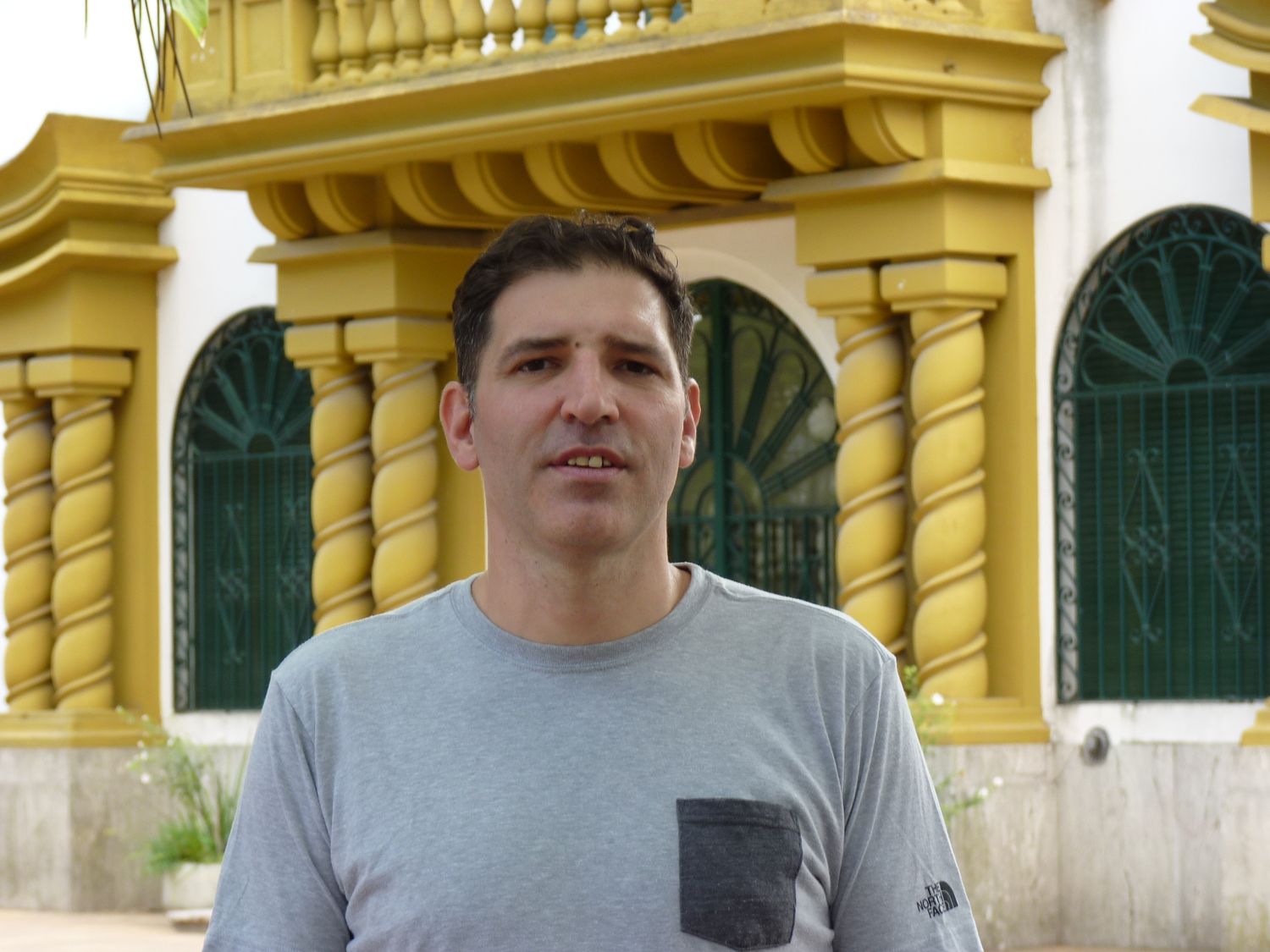 El precandidato radical Gonzalo Fierro dio a conocer su plan de gobierno