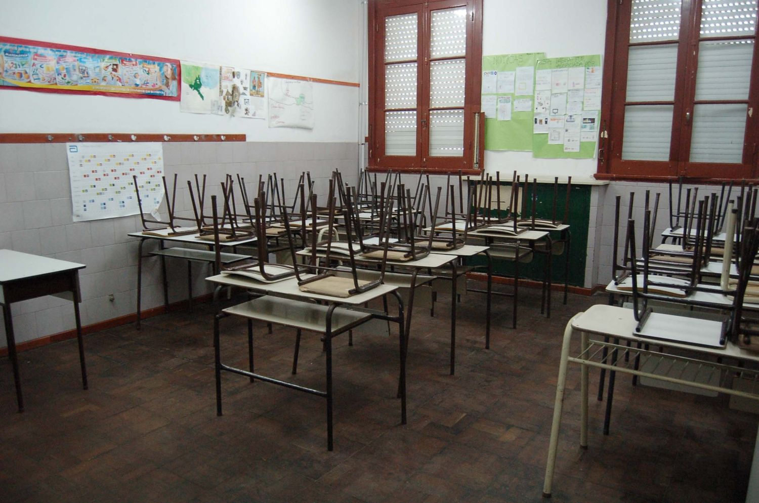 Los gremios docentes de la CGT anunciaron un paro nacional si el Gobierno no convoca la paritaria