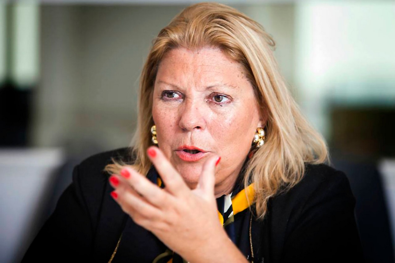 Elisa Carrió acusó a Mauricio Macri de querer hacer un “ajuste brutal”: “Él nació rico”