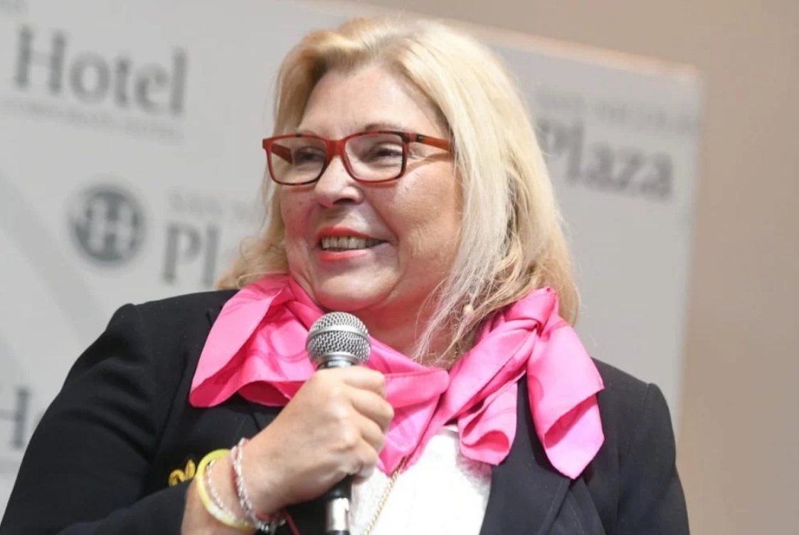 Carrió fue dada de alta tras el accidente isquémico y regresa a Buenos Aires