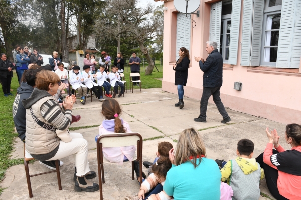 Javier Gastón: “Ampliar el nivel secundario en la zona rural es una muy buena noticia”