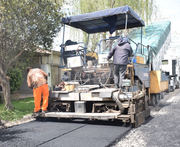 Abren licitación pública para el asfaltado de dos calles en Chascomús