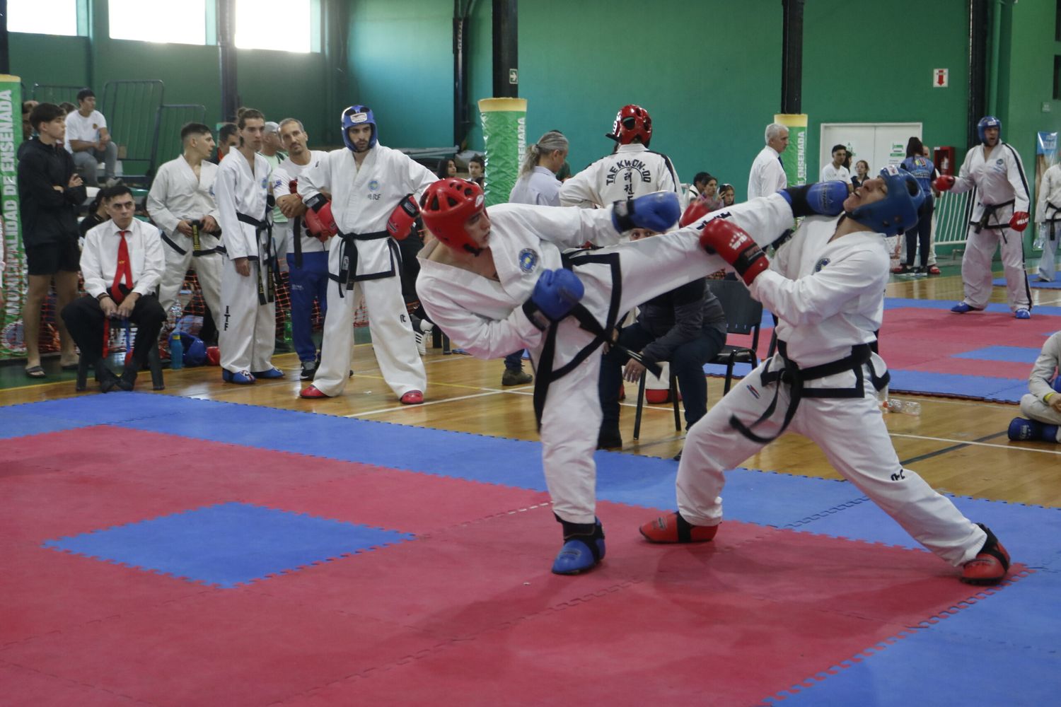 Taekwondistas de Chascomús se destacaron en el VI Torneo Regional de Ensenada