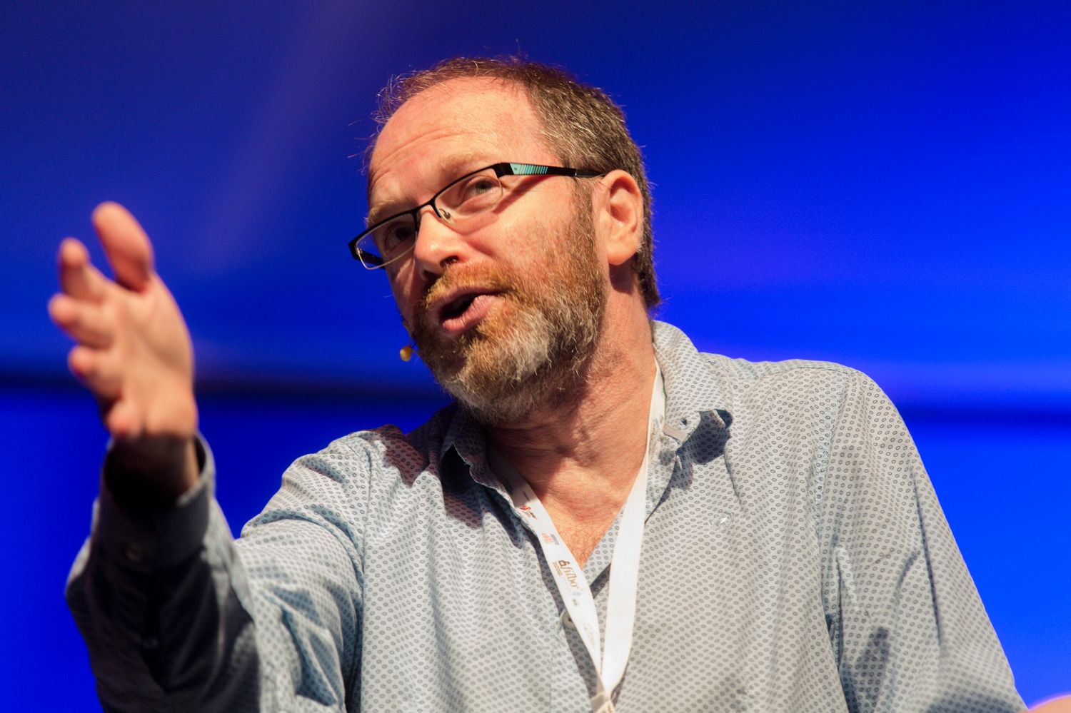 Anuncian importante charla sobre ciencia y tecnología en el teatro municipal Brazzola