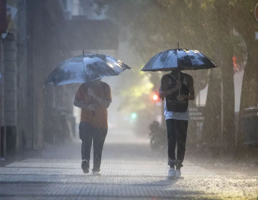 Tormentas y vientos en la provincia: lanzan alertas para el fin de semana