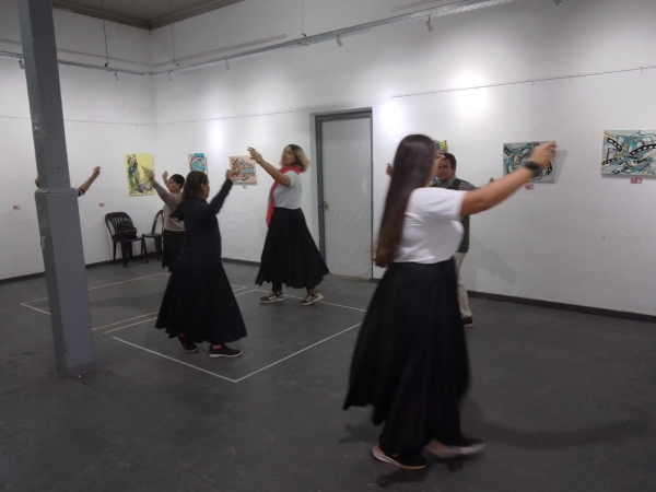 Comienzan los talleres de danzas folklóricas y de bombo legüero