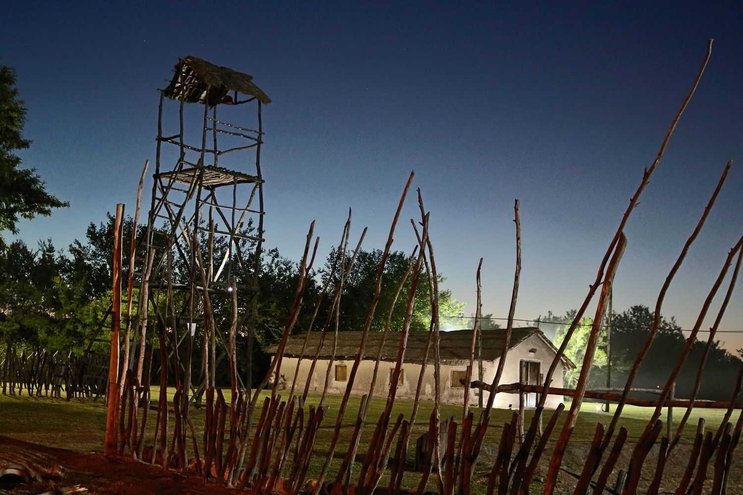 Ranchos, el pueblo detrás del fuerte y que invita a volver al pasado