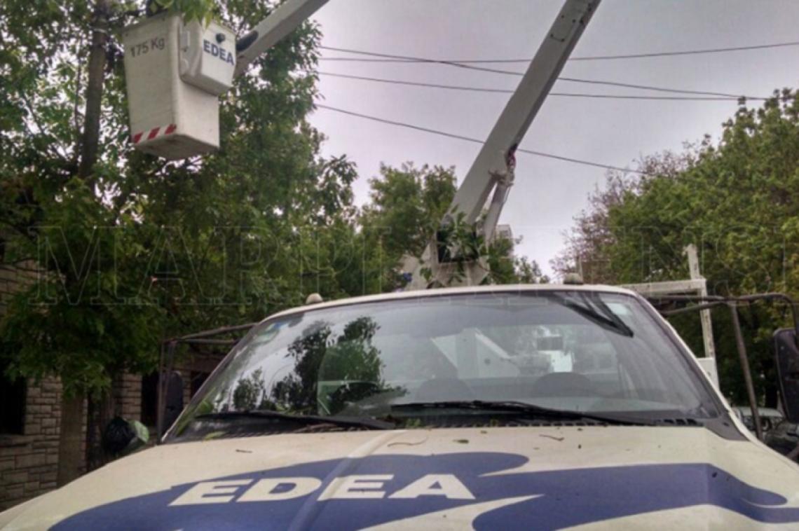 Una decena de barrios de Chascomús sin luz tras la fuerte tormenta de este sábado