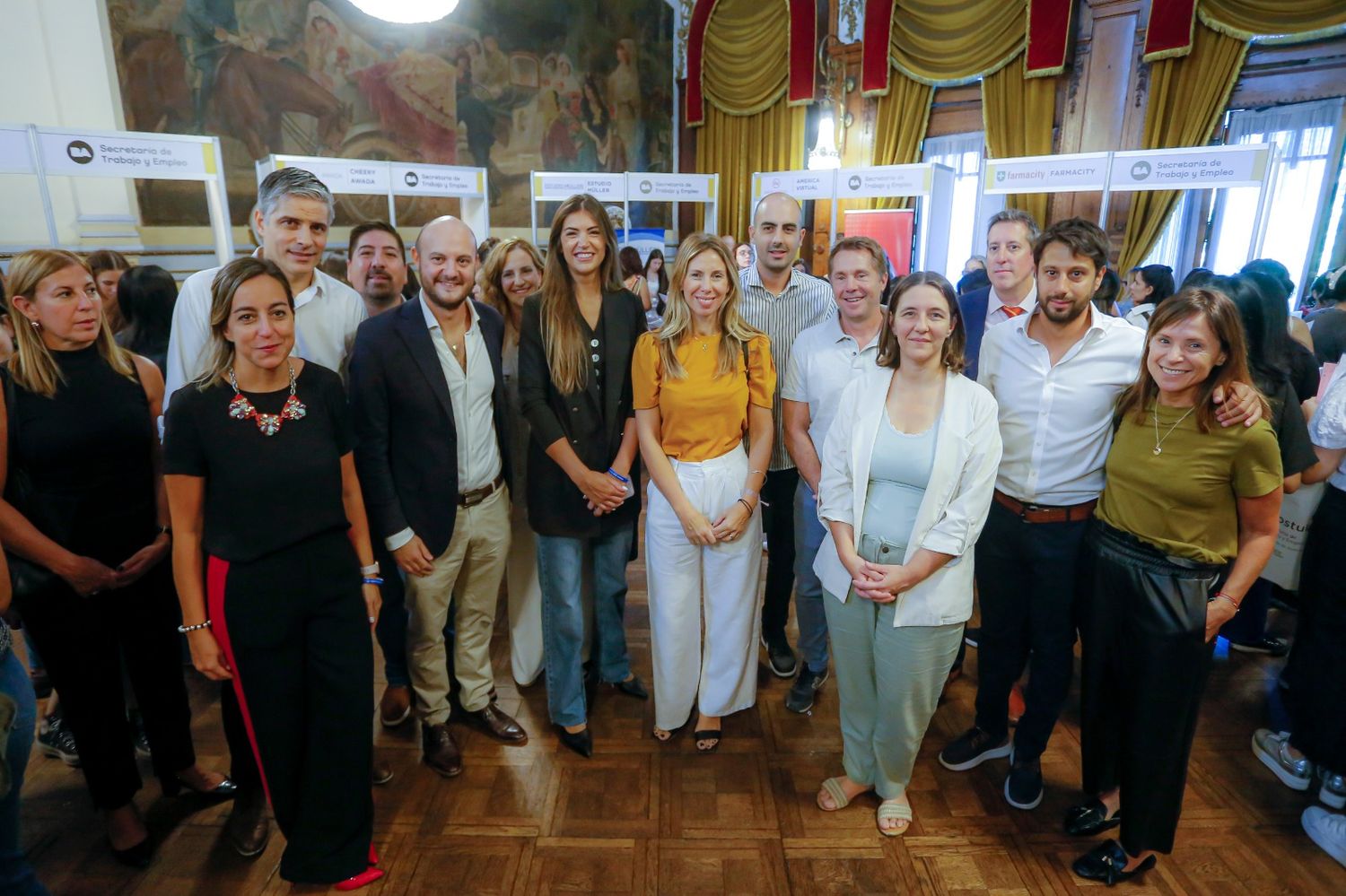  1800 mujeres participaron de la primera Expo Empleo Barrial, edición mujer