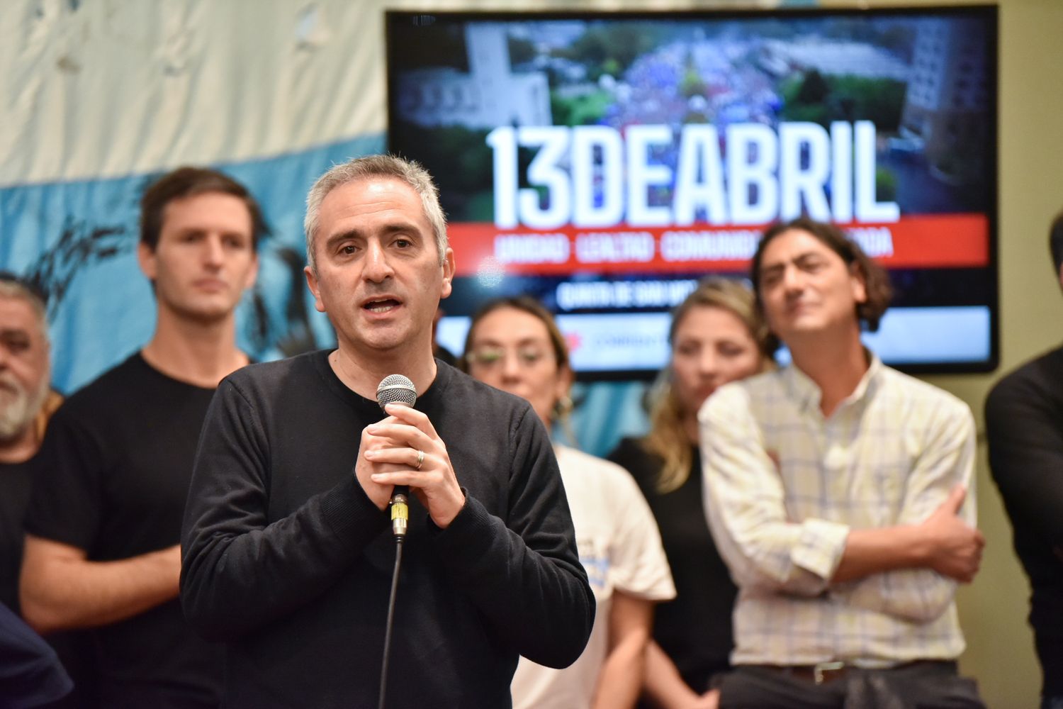 Panorama político: En la Provincia, el sol del 25 viene asomando